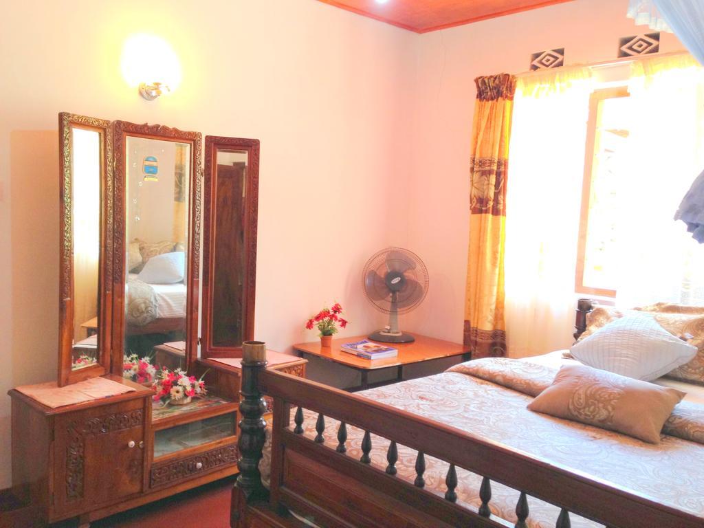 Eeshani Guest Inn Ella Extérieur photo